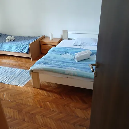 Gabri-el Apartment
